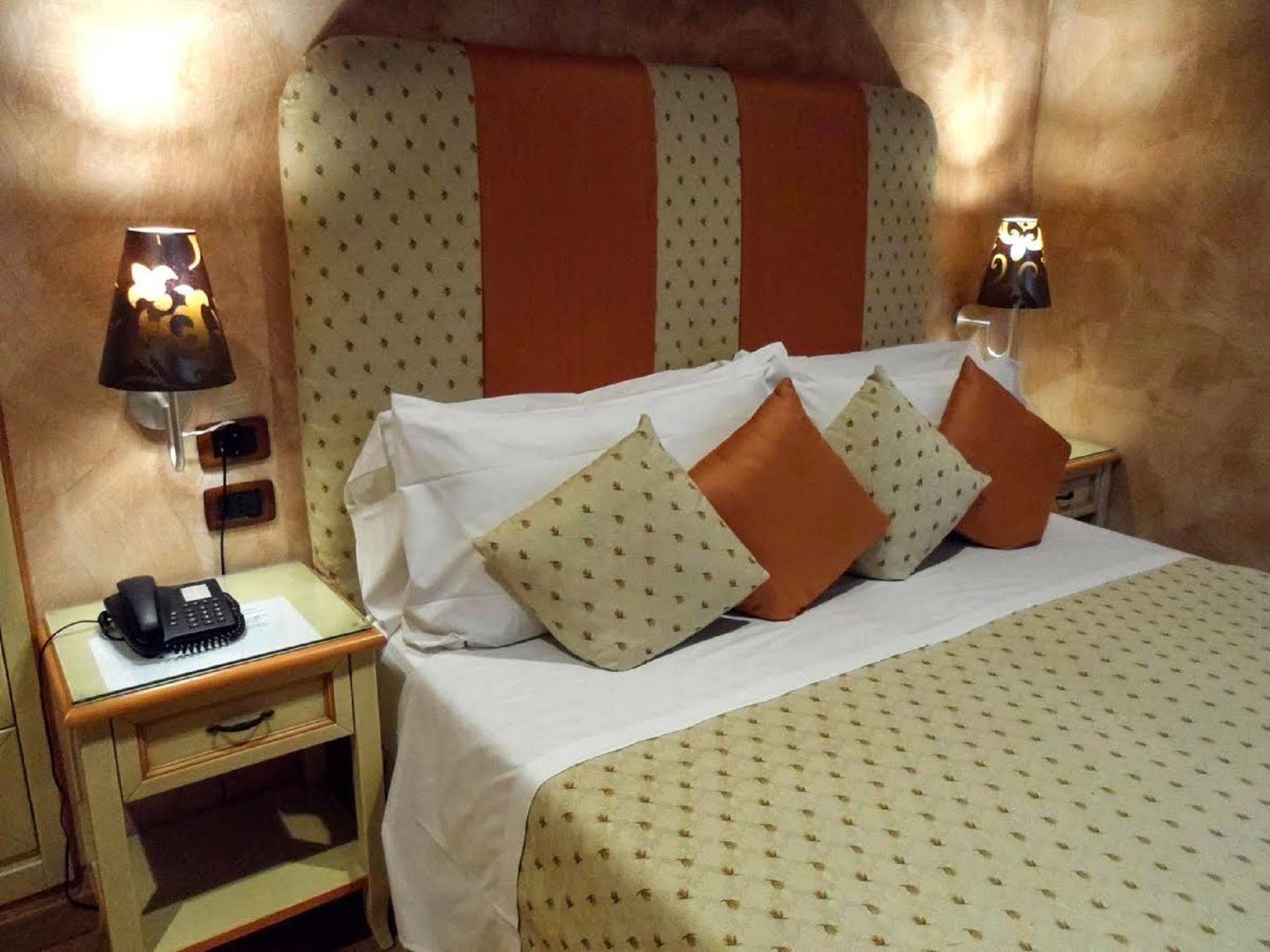 Condotti Rooms Rom Eksteriør billede