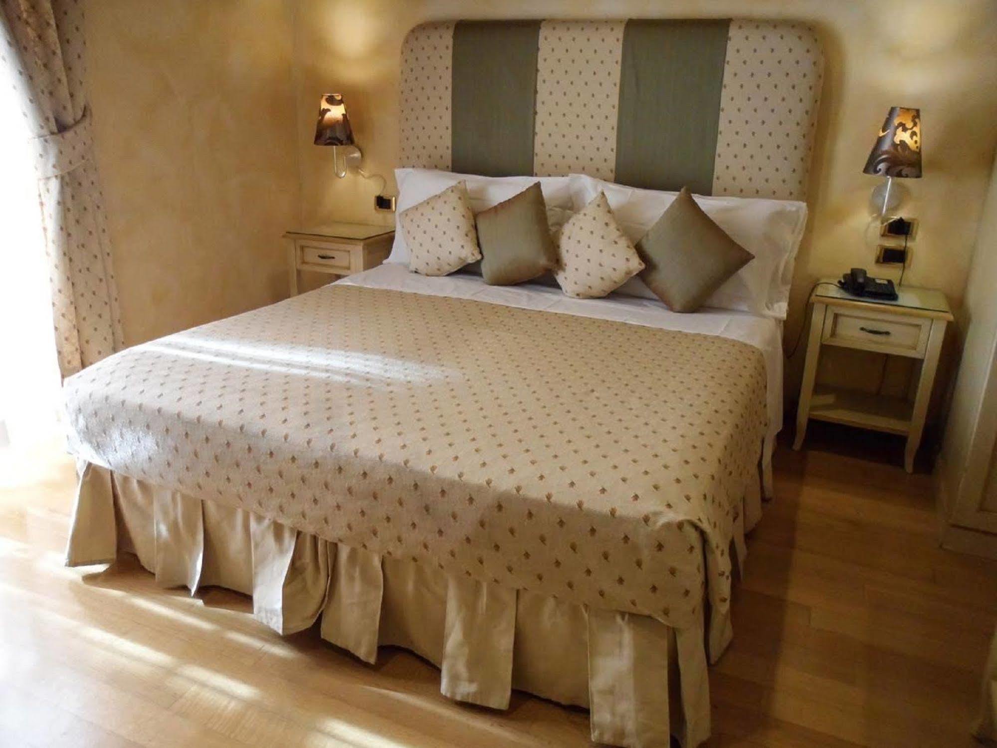 Condotti Rooms Rom Eksteriør billede